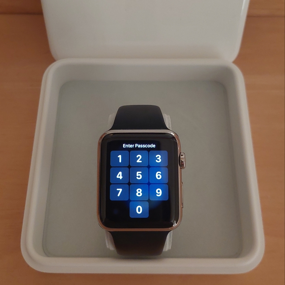Apple Watch Sport 42mm (1st gen)